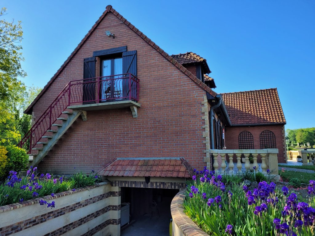 MAISON DE CAMPAGNE PROCHE AMIENS.